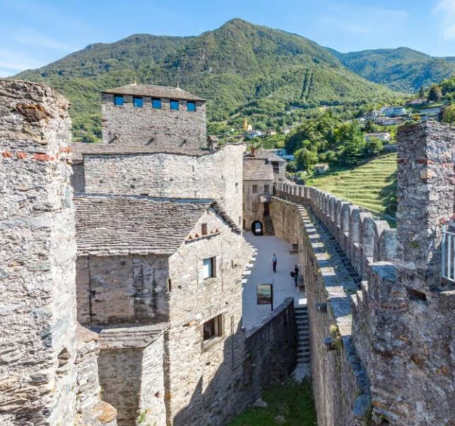 Schwarzenstein Castle, Switzerland, Switzerland